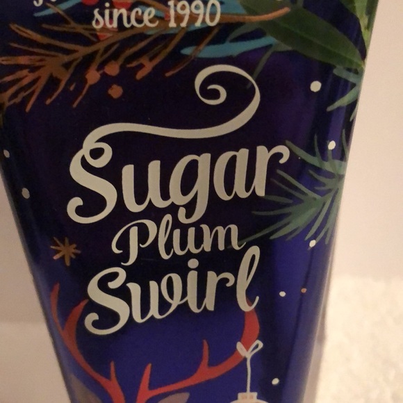 Bath & Body Works Sugar Plum Swirl body cream. Discontinued   8 ounces - Picture 3 of 4
